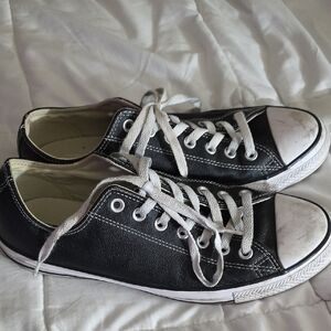 Converse Black Leather Sneakers Unisex Size M9/W11